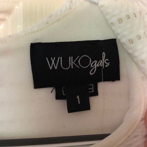 White dress - Picture 2 of 3